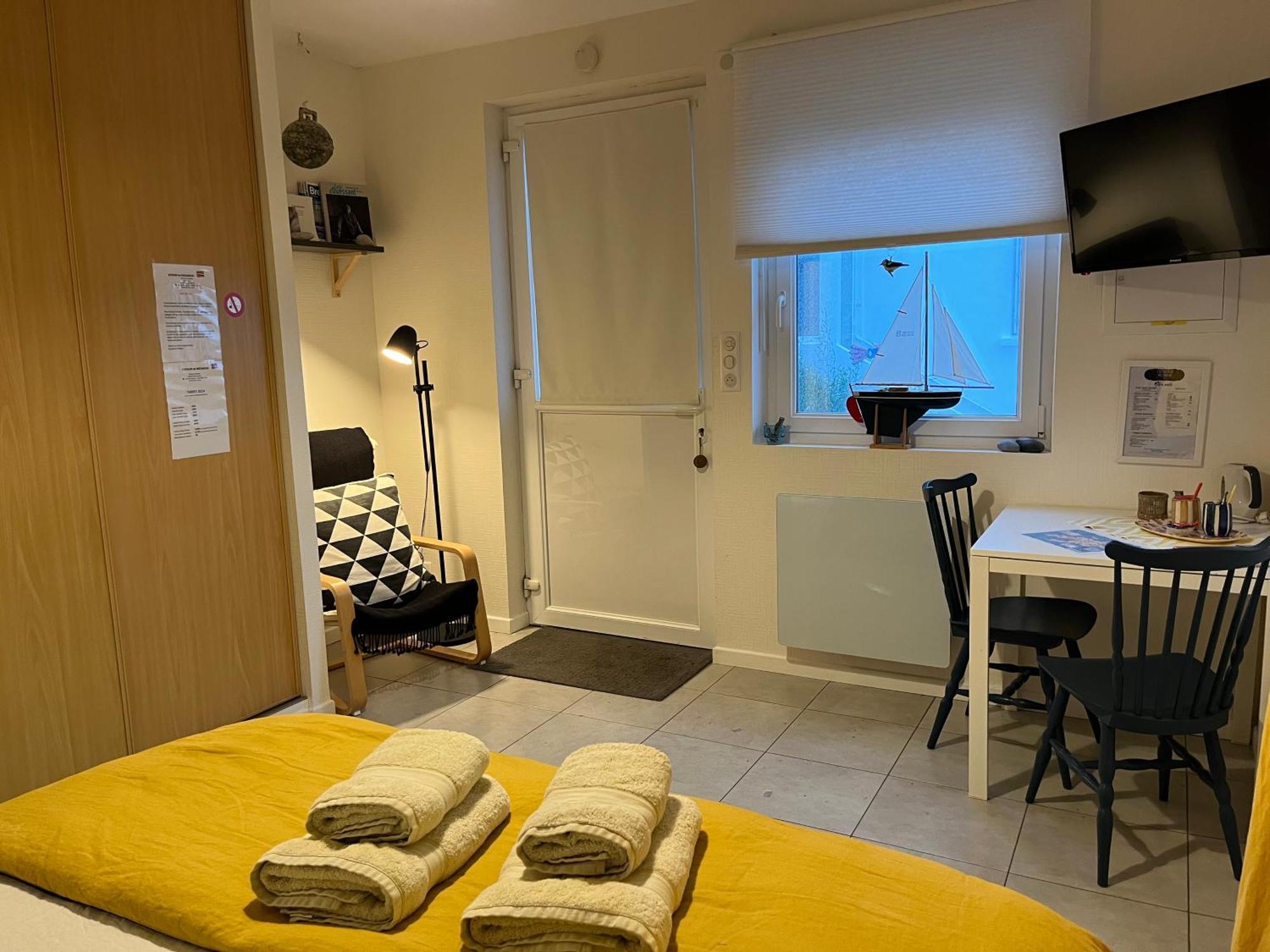 L'Atelier De Mezareun Bed & Breakfast Ushant Eksteriør bilde